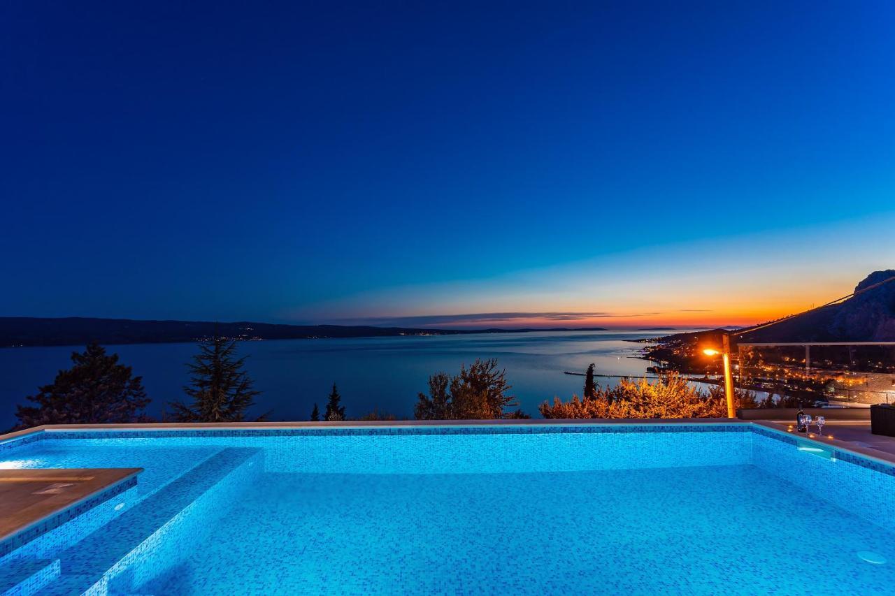 Villa Belvedere With Heated Pool, Billiards, Media Room, Sea Views,10 Pax Omiš Kültér fotó