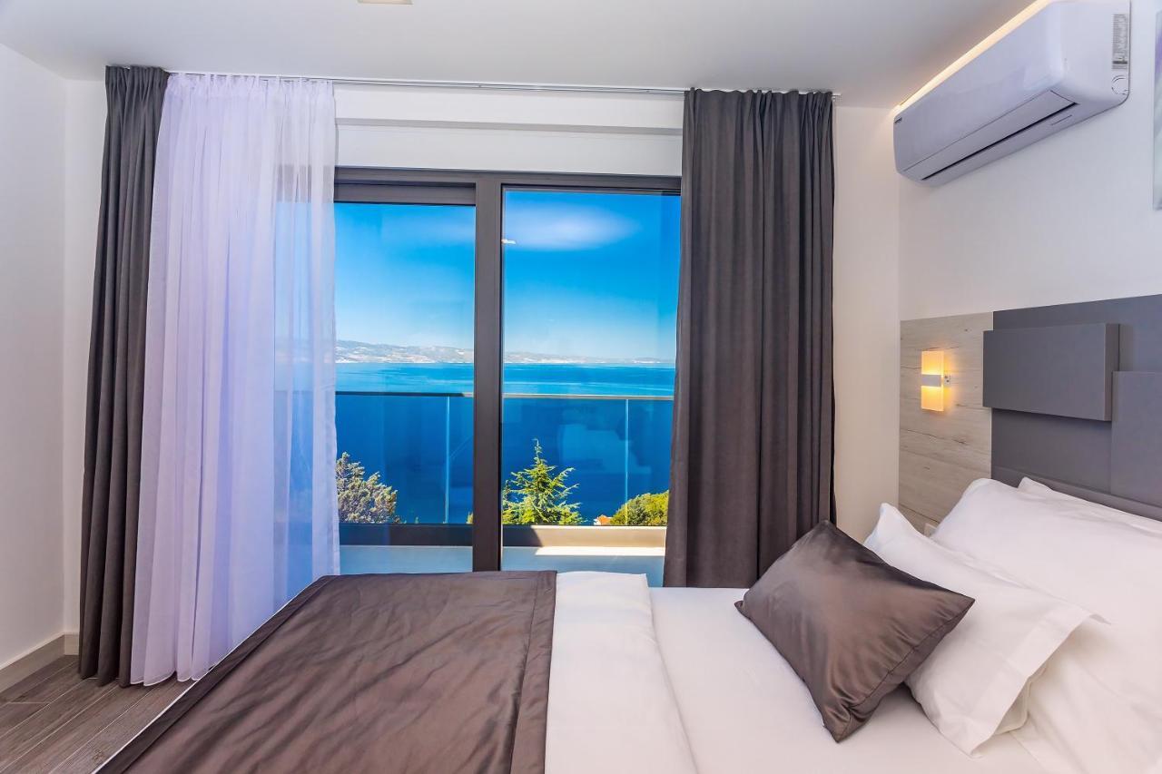 Villa Belvedere With Heated Pool, Billiards, Media Room, Sea Views,10 Pax Omiš Kültér fotó