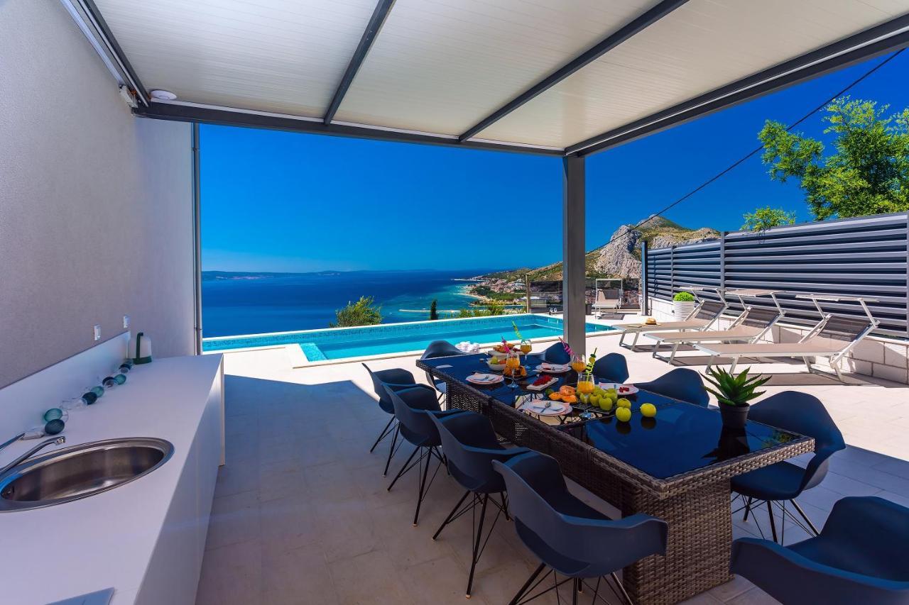 Villa Belvedere With Heated Pool, Billiards, Media Room, Sea Views,10 Pax Omiš Kültér fotó